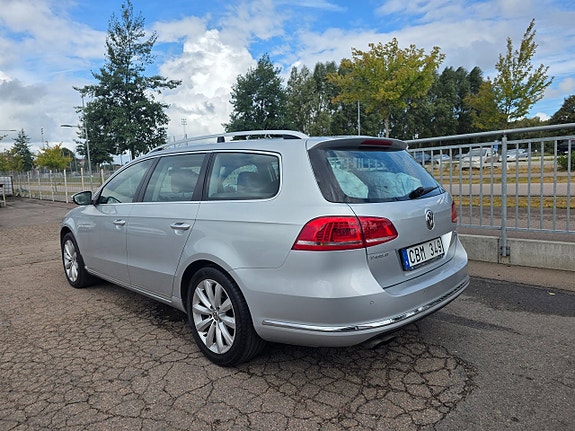 Volkswagen Passat 5 of 15