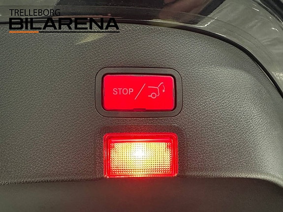 Mercedes-Benz CLA200 25 of 25