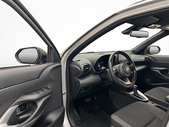 Toyota Yaris Cross 11 of 30