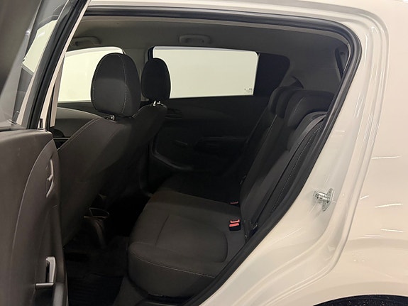 Chevrolet Aveo 14 of 27