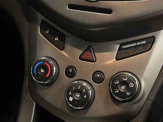 Chevrolet Aveo 20 of 27