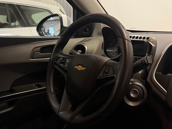 Chevrolet Aveo 17 of 27