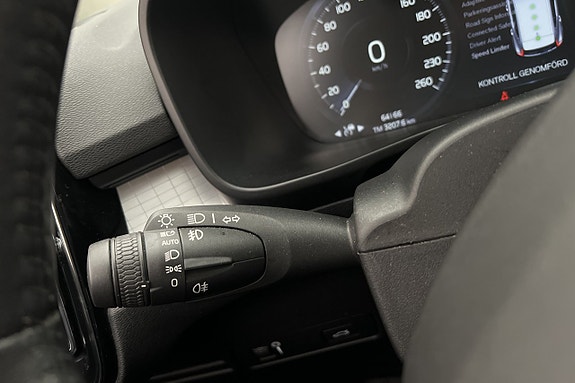 Volvo XC40 24 of 27