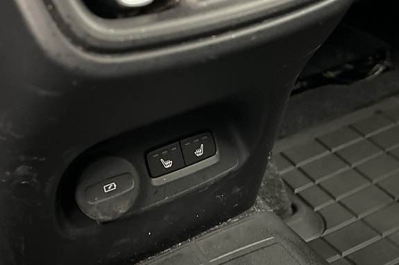 Volvo XC40 27 of 27
