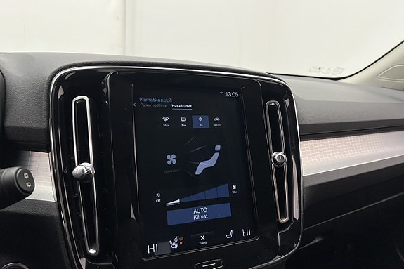 Volvo XC40 22 of 27