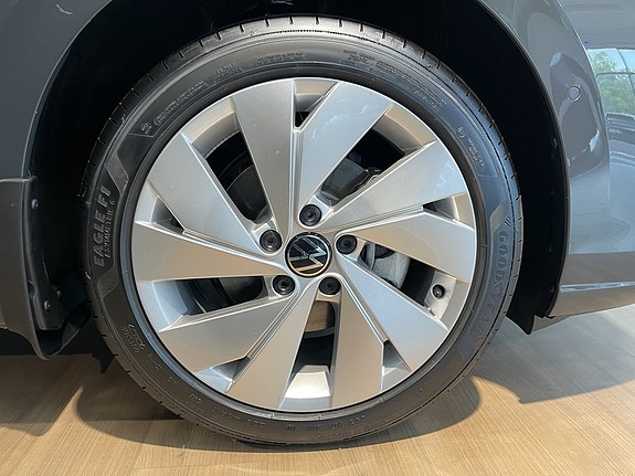 Volkswagen Golf I 12 of 12