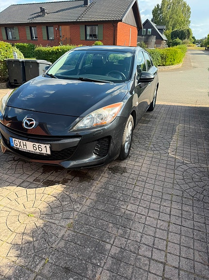 Mazda 3 3 of 7