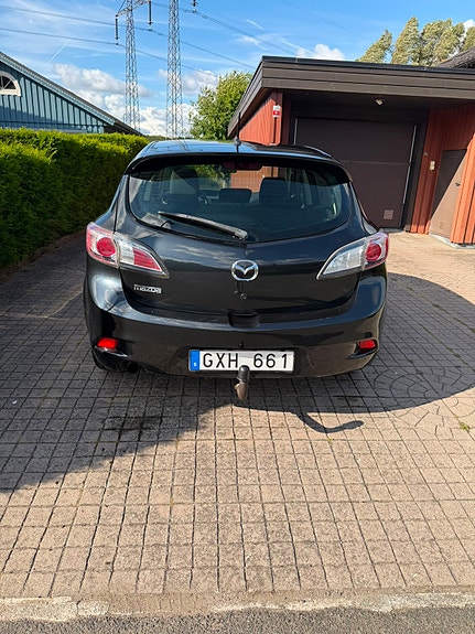 Mazda 3 4 of 7
