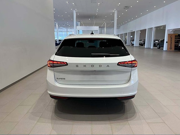 Skoda Superb 6 of 18