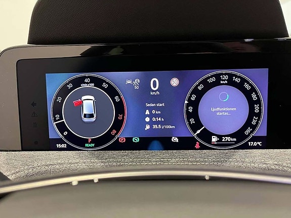 Skoda Superb 14 of 18
