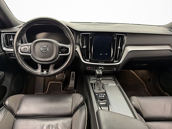 Volvo V60 15 of 30