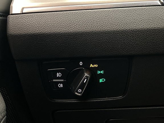 Volkswagen Passat Alltrack 26 of 30