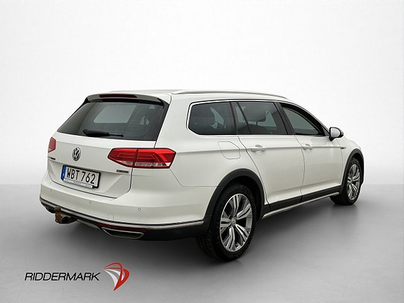 Volkswagen Passat Alltrack 8 of 30
