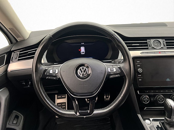 Volkswagen Passat Alltrack 15 of 30