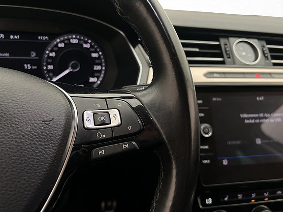 Volkswagen Passat Alltrack 21 of 30