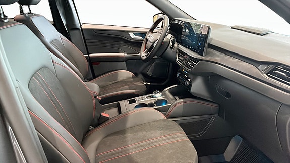 Ford Kuga 3 of 12