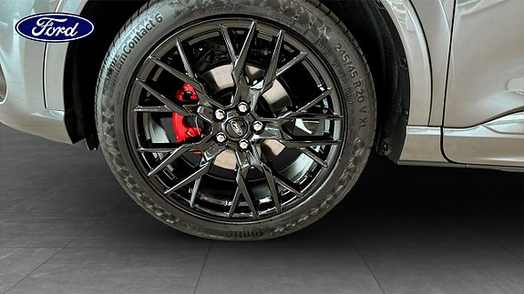 Ford Kuga 9 of 12
