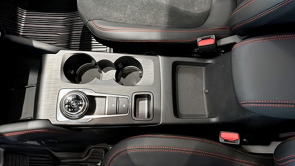 Ford Kuga 12 of 12