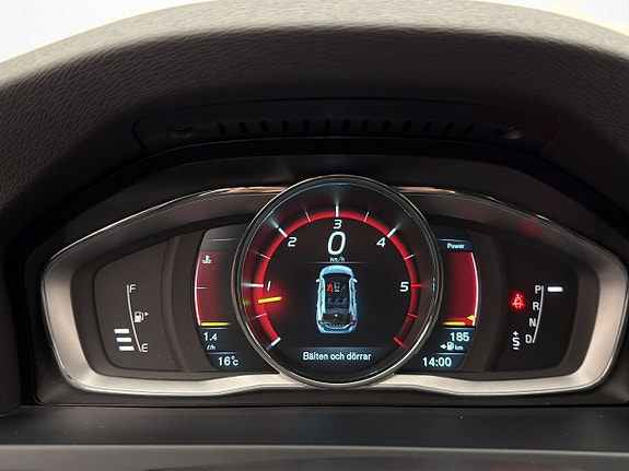 Volvo V60 14 of 30