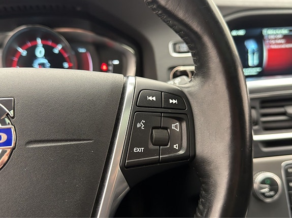 Volvo V60 15 of 30