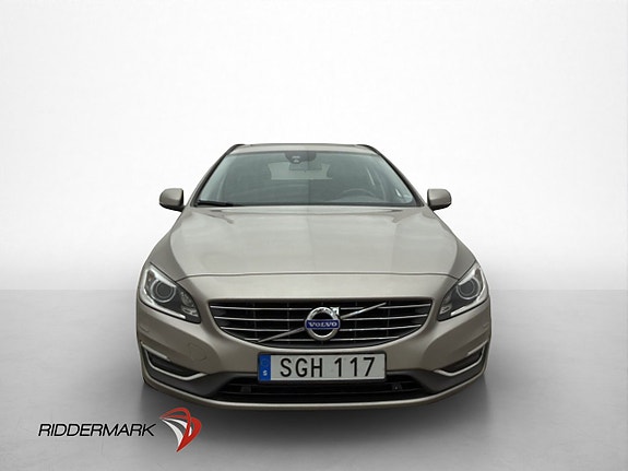 Volvo V60 2 of 30
