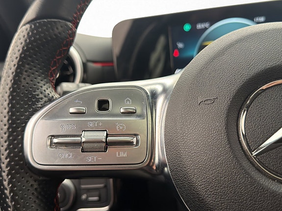 Mercedes-Benz A200 16 of 30