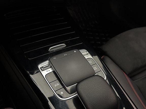 Mercedes-Benz A200 23 of 30
