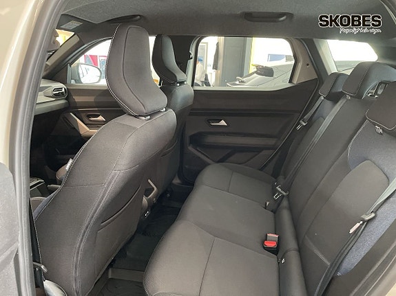 Dacia Duster 8 of 17