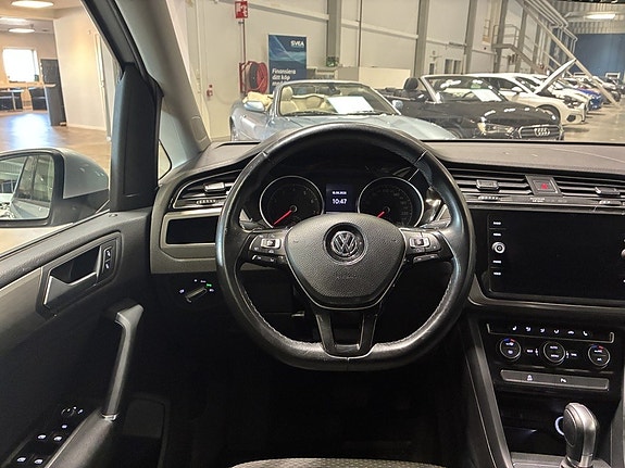 Volkswagen Touran 14 of 19