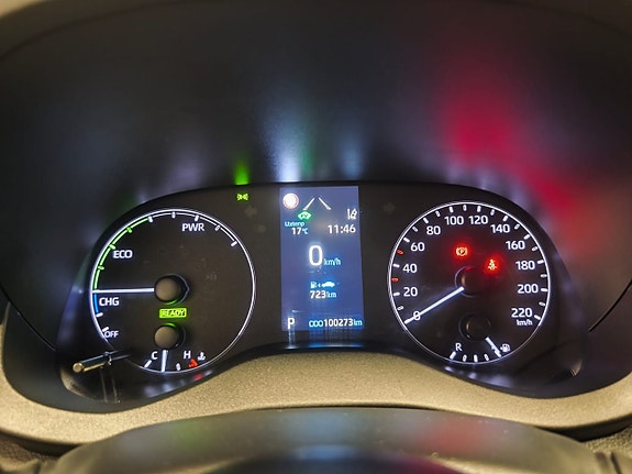 Toyota Yaris 11 of 18