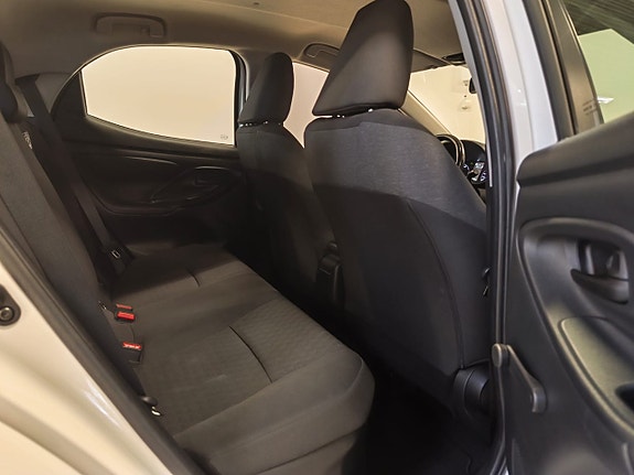 Toyota Yaris 17 of 18
