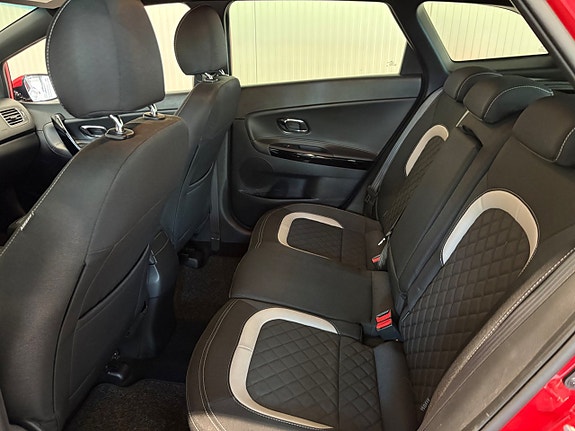 Kia Ceed 16 of 19
