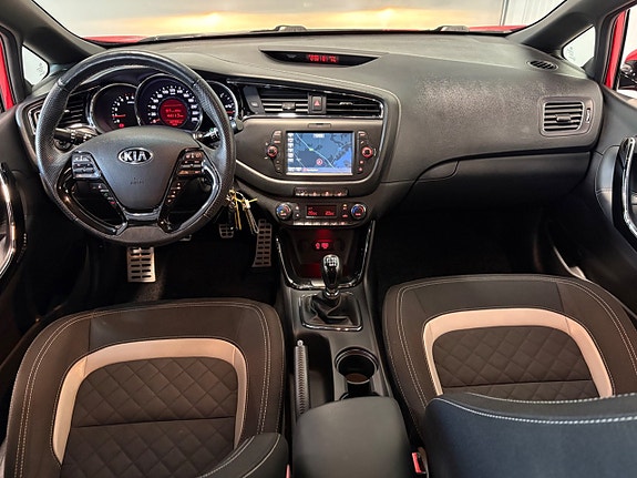 Kia Ceed 10 of 19