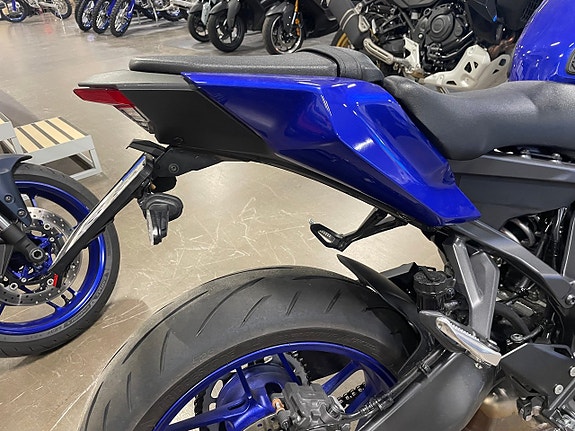 Yamaha MT-09 Y-AMT DEMO TAIL TIDY FLY SCREEN TANK PADS 2 of 5