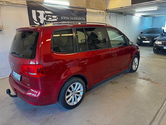 Volkswagen Touran 5 of 12