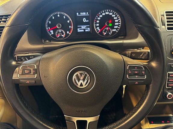 Volkswagen Touran 9 of 12