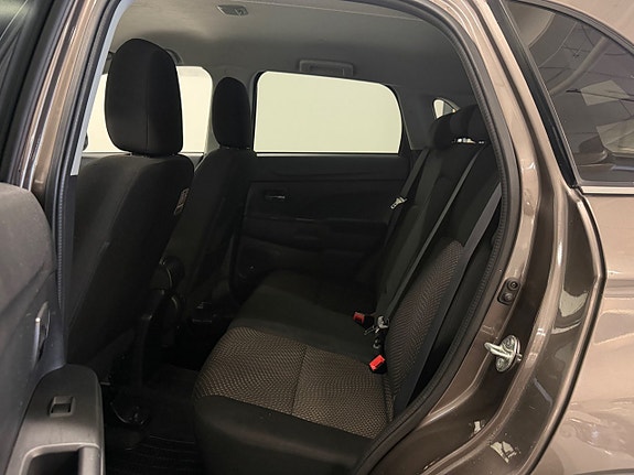 Mitsubishi ASX 15 of 30