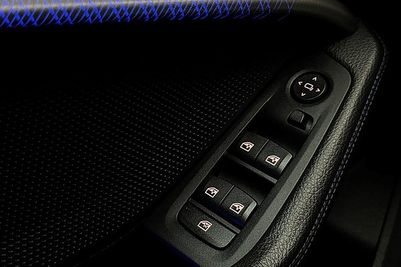 BMW 118i 29 of 30