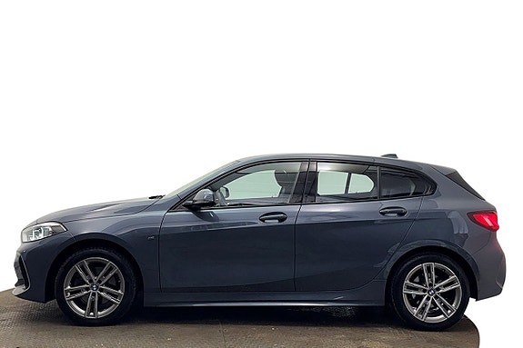 BMW 118i 9 of 30