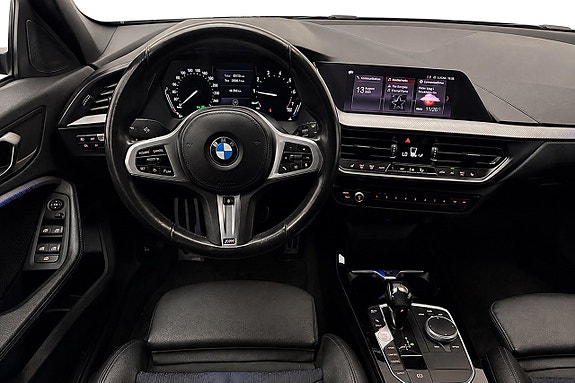 BMW 118i 17 of 30