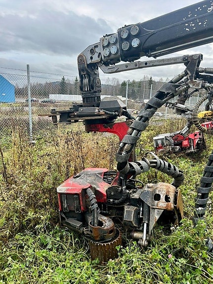 Komatsu 901 6 of 6