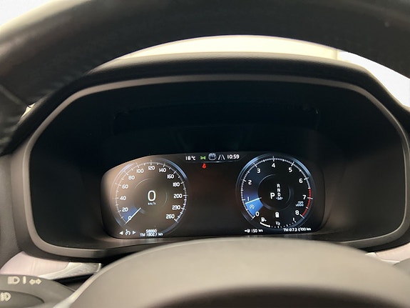 Volvo V60 15 of 30