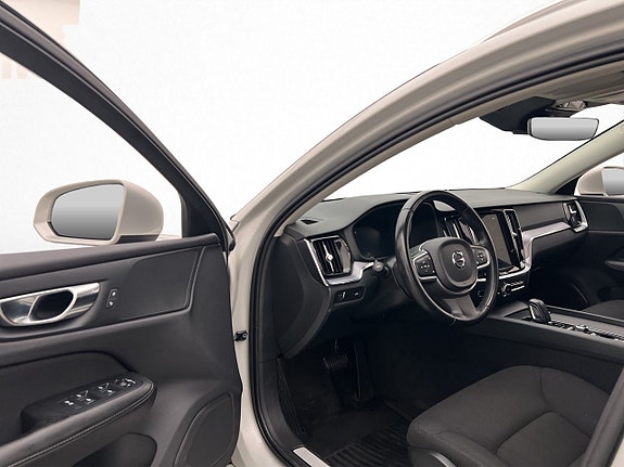 Volvo V60 10 of 30