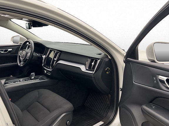 Volvo V60 24 of 30