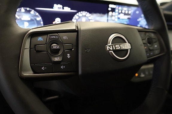Nissan Leaf 23 of 24