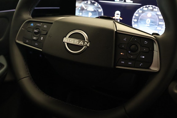 Nissan Leaf 24 of 24