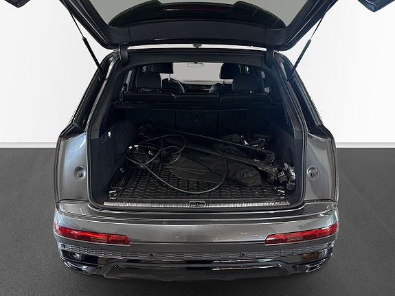Audi Q7 6 of 12