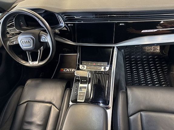 Audi Q7 12 of 12