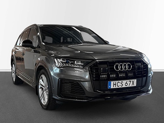 Audi Q7 3 of 12