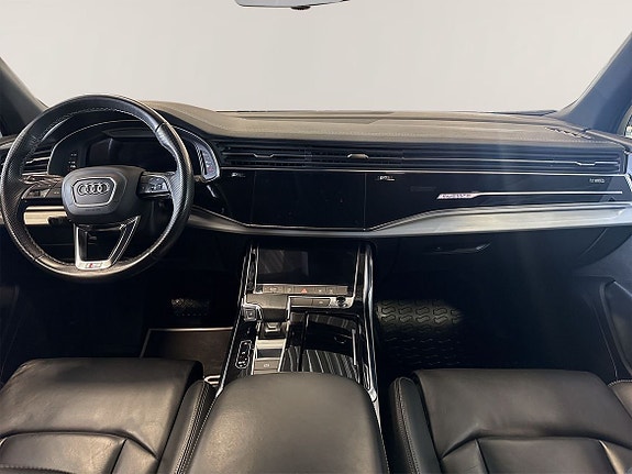 Audi Q7 10 of 12